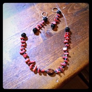 Earring and necklace set